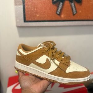 Nike Tan and Cream Low-Top Sneakers